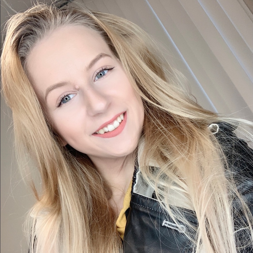 Meet your Posher, Mya